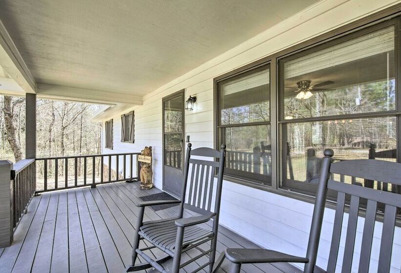 2 Mi To Lake: Blue Ridge Yellowbird Cottage