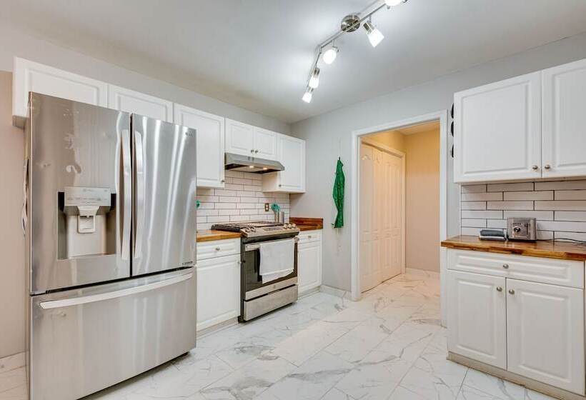 Smyrna Home W/ Deck & Patio: 17 Mi To Downtown Atl