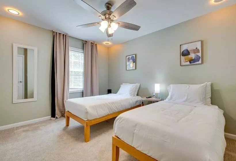 Smyrna Home W/ Deck & Patio: 17 Mi To Downtown Atl