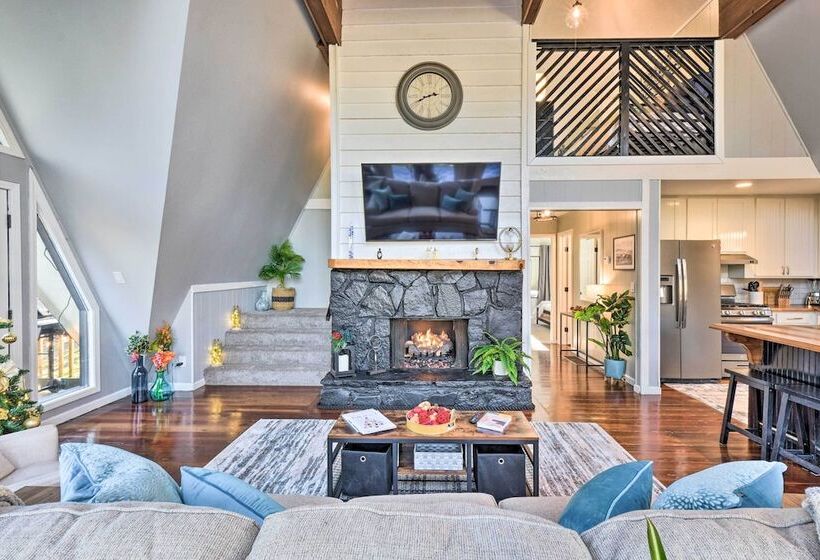 Spacious & Newly Remodeled A Frame W/ 2 Decks