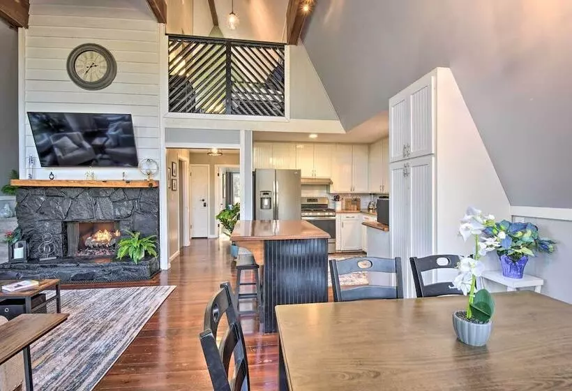 Spacious & Newly Remodeled A Frame W/ 2 Decks