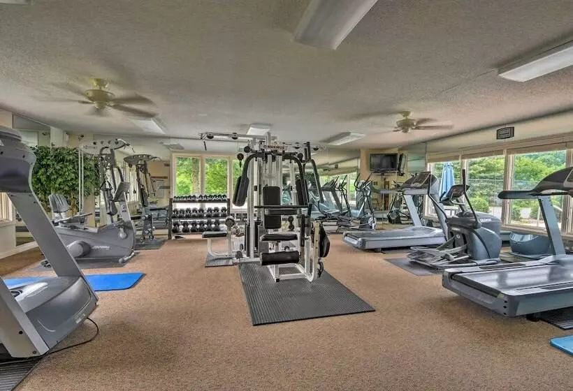 Spacious & Newly Remodeled A Frame W/ 2 Decks