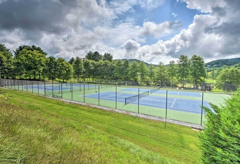 Spacious & Newly Remodeled A Frame W/ 2 Decks