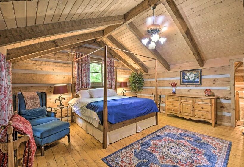 Spacious Sky Valley Home With Resort Perks!