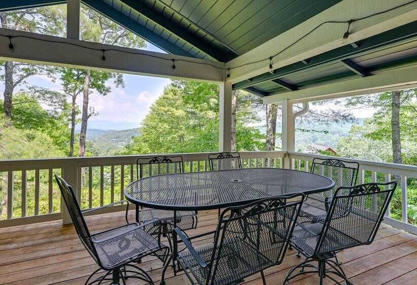 Spacious Sky Valley Home With Resort Perks!