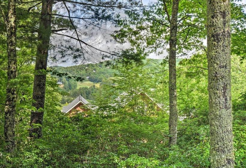 Spacious Sky Valley Home With Resort Perks!