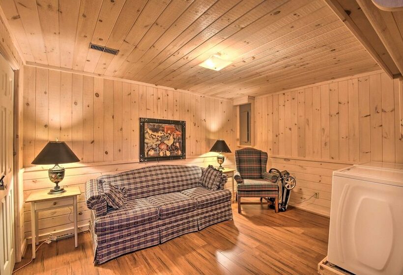 Spacious Sky Valley Home With Resort Perks!