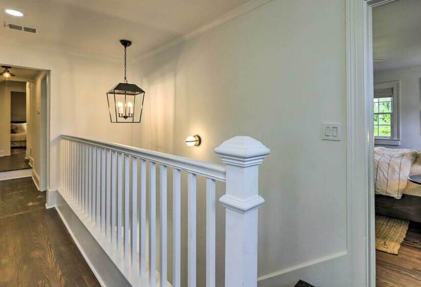 Updated Columbus Home < 3 Mi To Downtown!