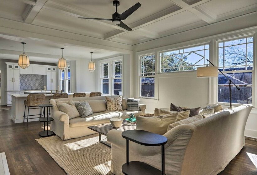 Updated Columbus Home < 3 Mi To Downtown!