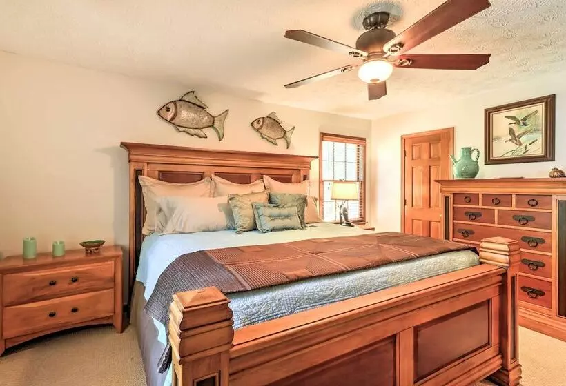 Waterfront West Point Lake Cabin W/ Private Dock!