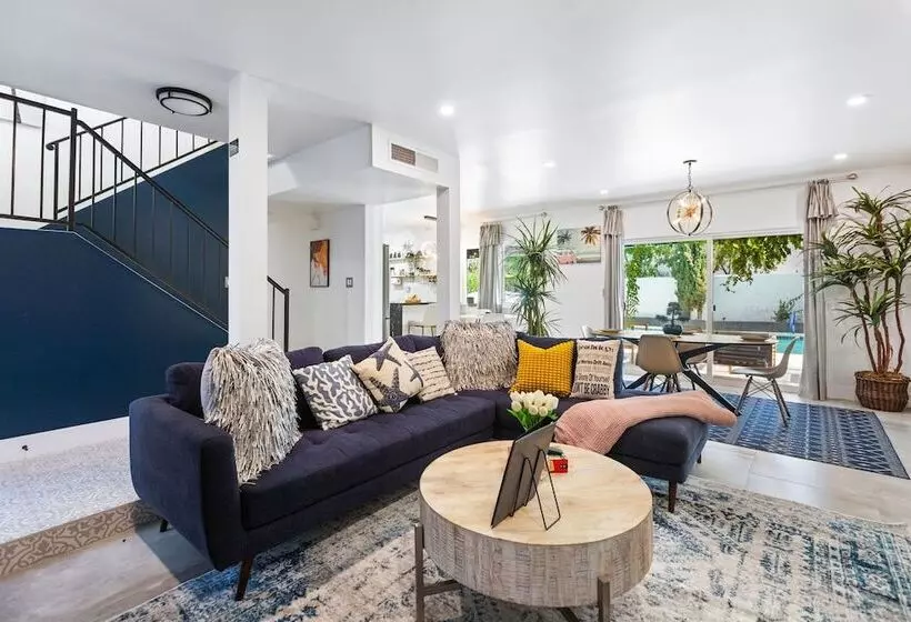 Retkeilymaja Excellent Location 4 Rooms Home   8 Min To Strip And 5 Minutes Lv Convention