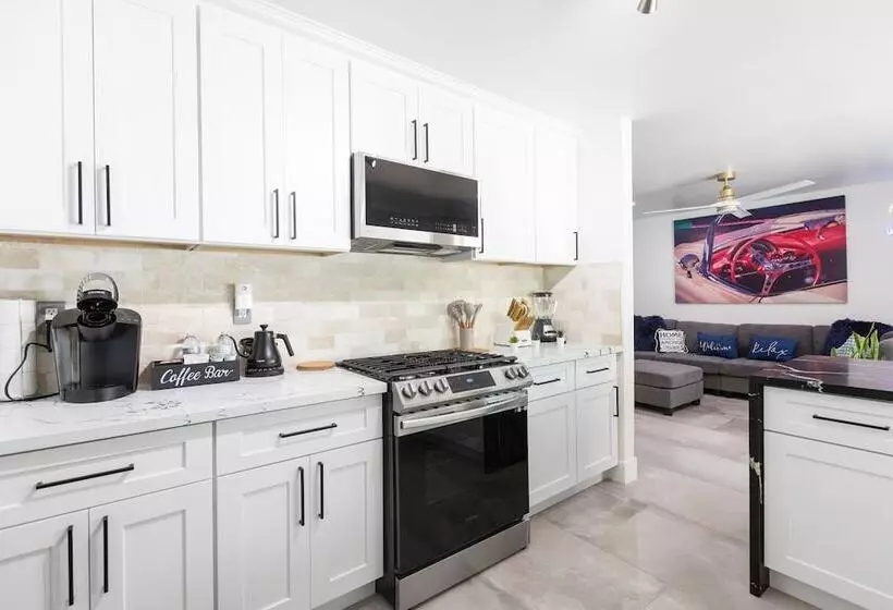 Retkeilymaja Excellent Location 4 Rooms Home   8 Min To Strip And 5 Minutes Lv Convention