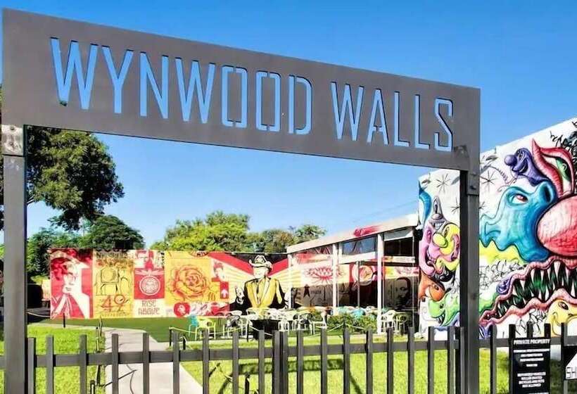 ユースホステル Hola