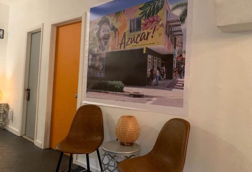 ユースホステル Hola