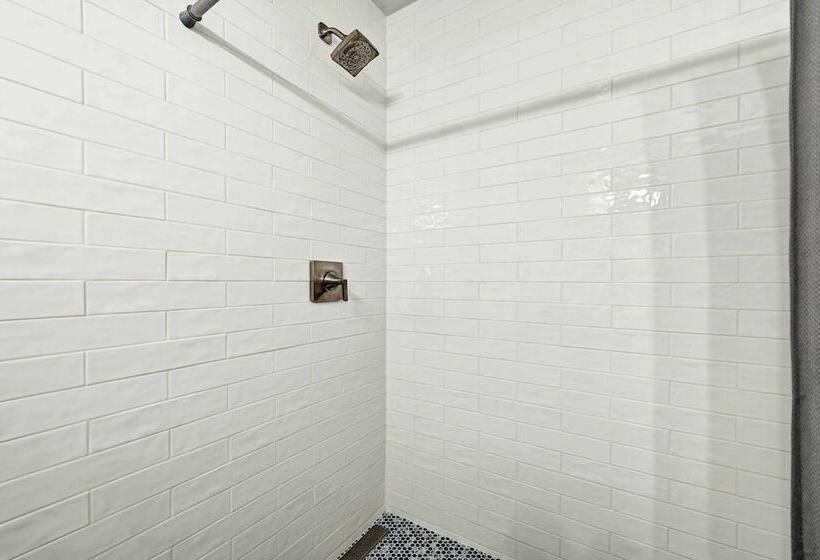 Lovely Solana Beach Home W/ Views: 2 Mi To Ocean!