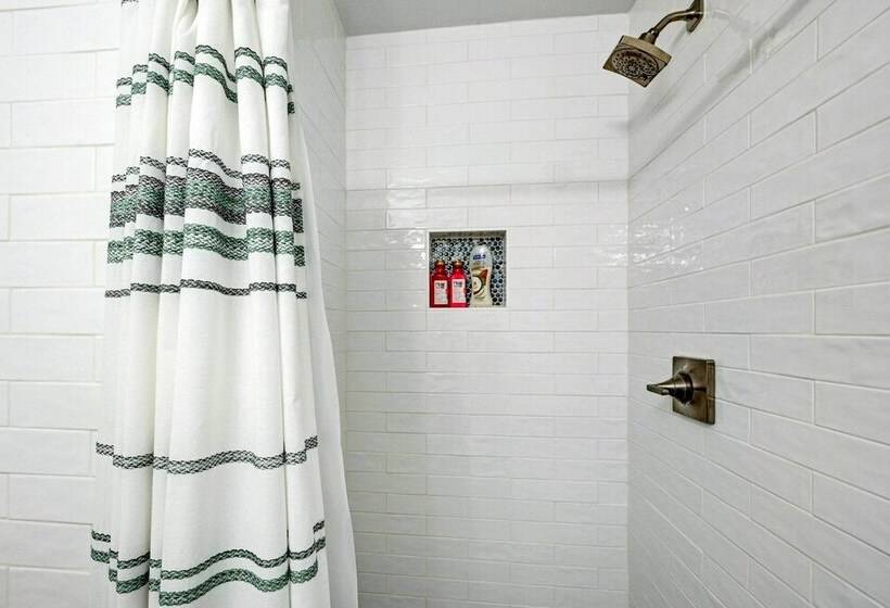 Lovely Solana Beach Home W/ Views: 2 Mi To Ocean!