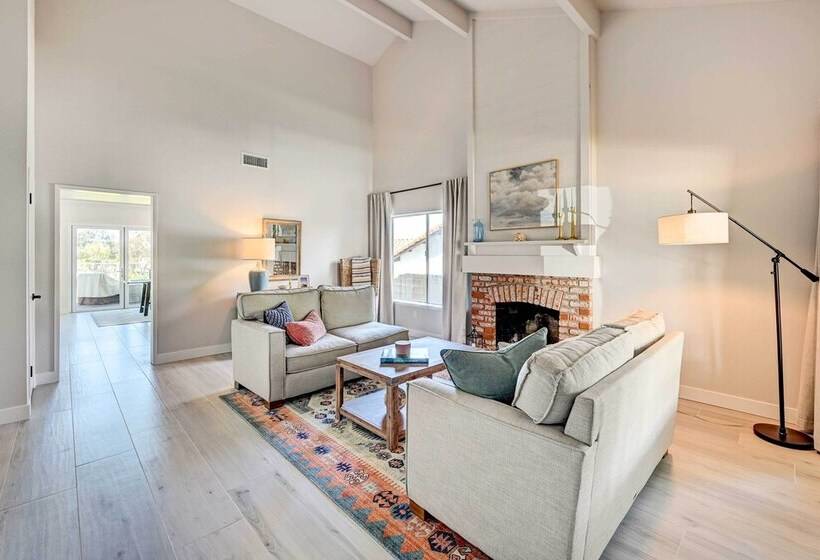 Lovely Solana Beach Home W/ Views: 2 Mi To Ocean!