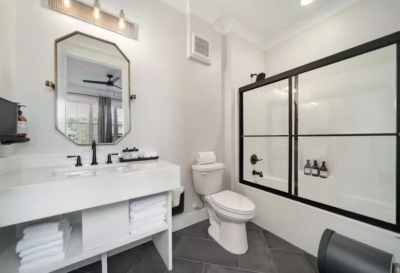 Aamiaismajoitus (B&B) Buck Creek Bnb