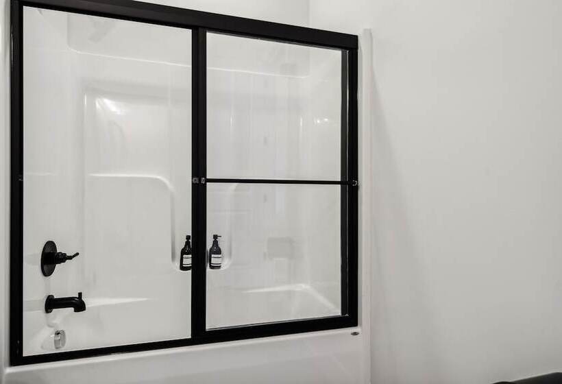 ベッドアンドブレックファースト Buck Creek Bnb