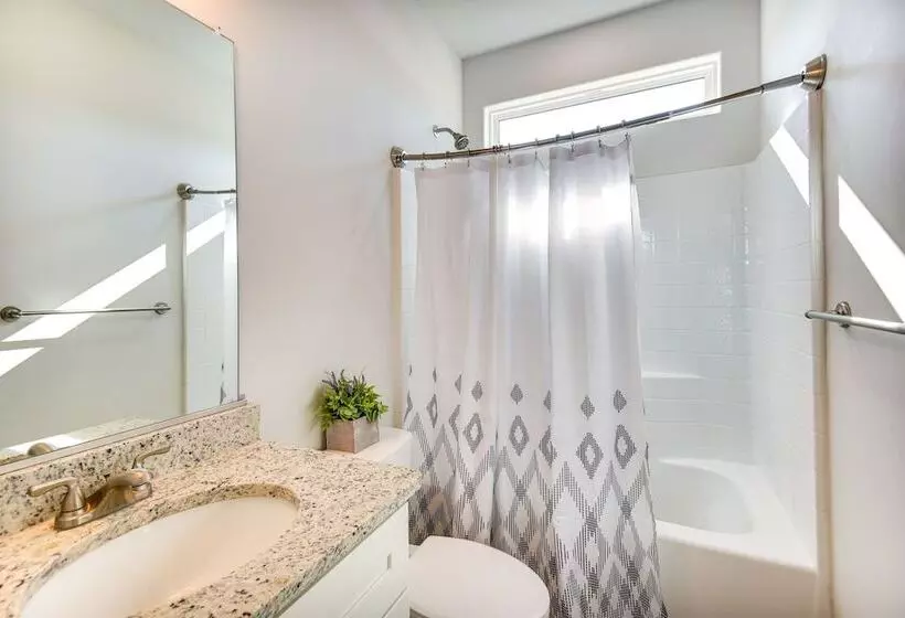 Cape Charles Home: 4 Mi To Kiptopeke State Park!