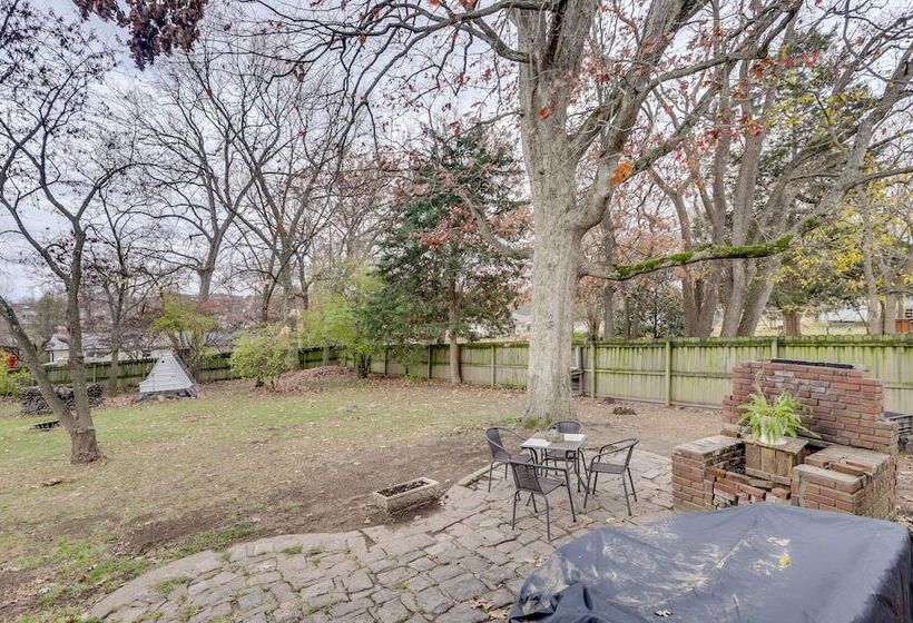 Charming Arnold Home W/ Patio & Chicken Coop!