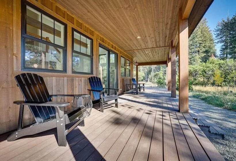 Cozy Cabin Nestled At The Base Of Tamarack Resort!