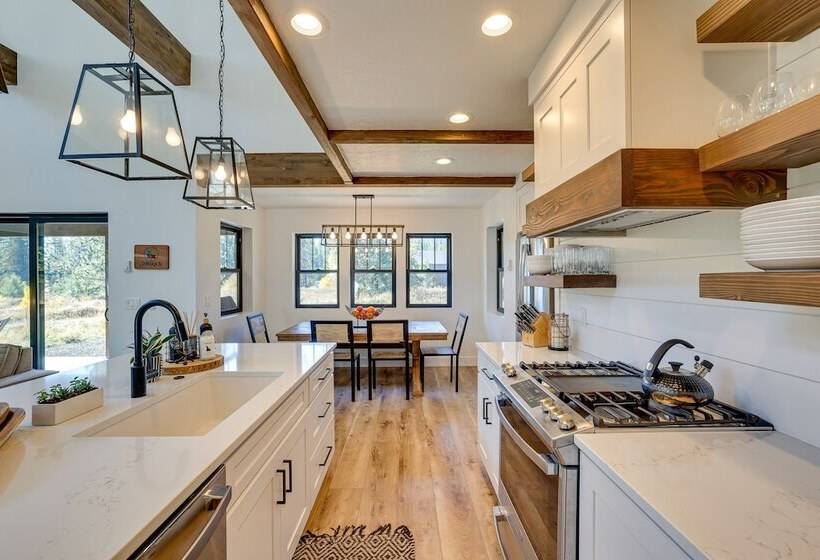 Cozy Cabin Nestled At The Base Of Tamarack Resort!