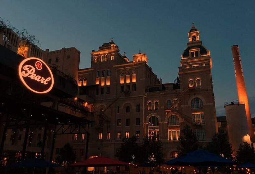 Exquisite Studio Guesthouse Near Downtown S Core!