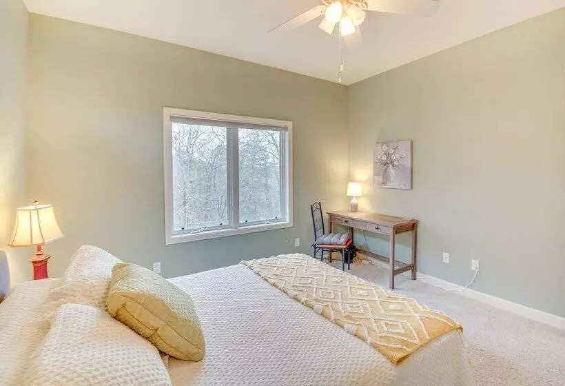 Hot Springs Village Getaway: Golf, Hike, Bike!