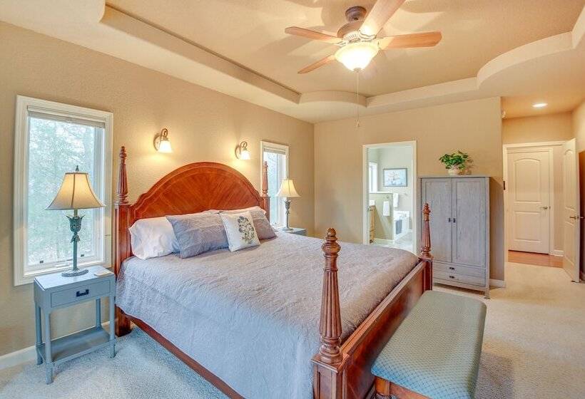 Hot Springs Village Getaway: Golf, Hike, Bike!