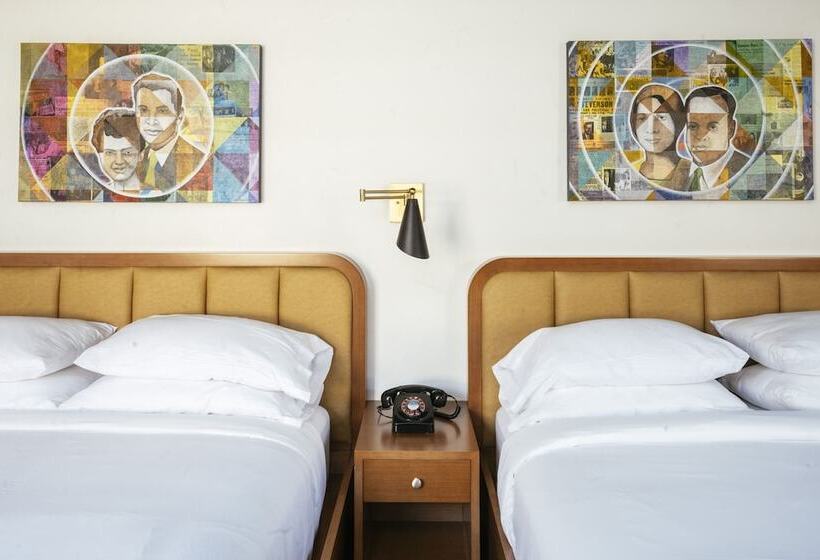 בית מלון כפרי Dew Drop Inn