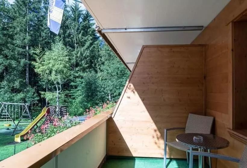 Hotelli Ermitage Kandersteg