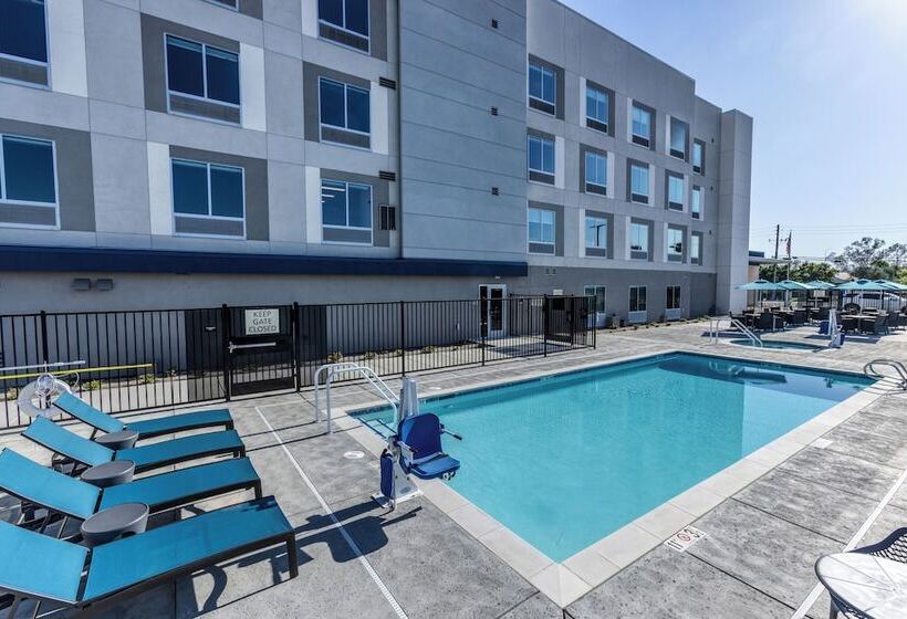 酒店 Hampton Inn & Suites Bakersfield Central