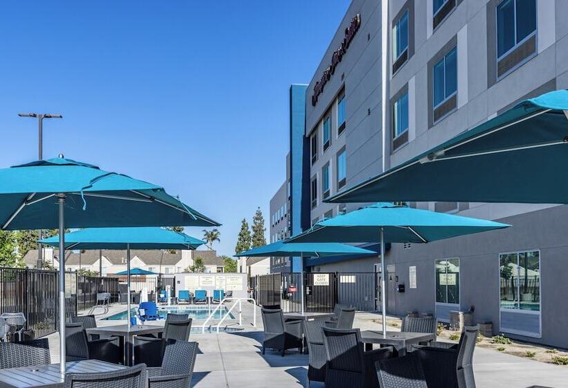 酒店 Hampton Inn & Suites Bakersfield Central