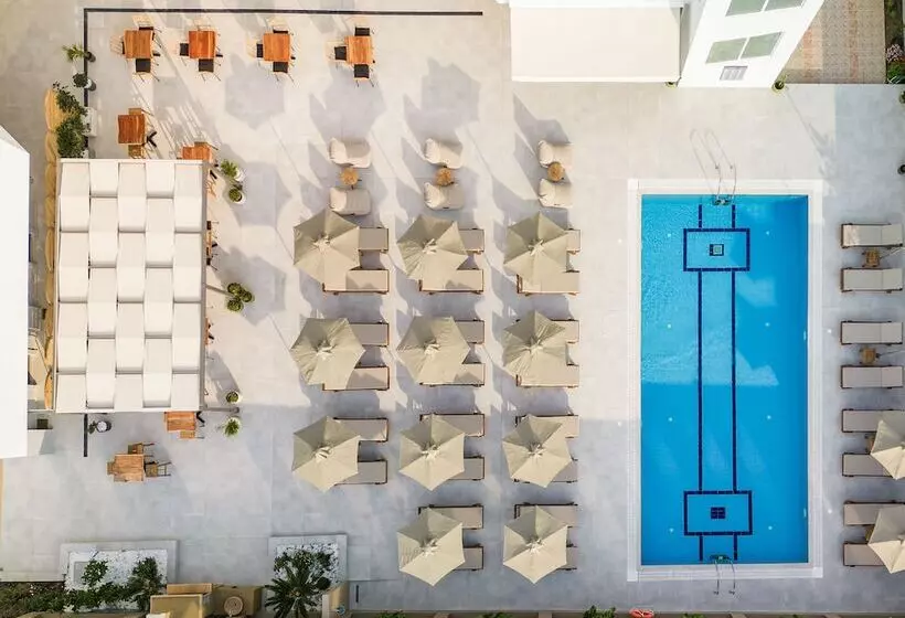 Hotelli Nicolas Grand Suites   Adults Only