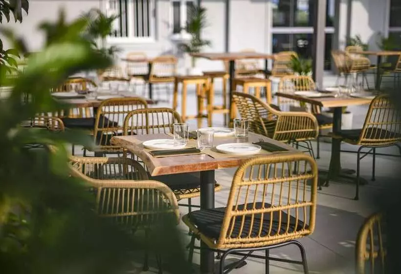 Hotelli Nicolas Grand Suites   Adults Only