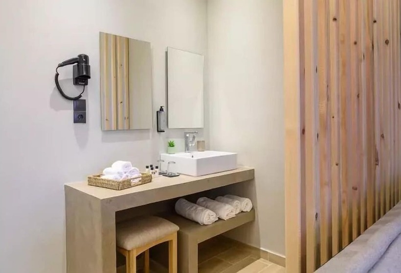 ホテル Nicolas Grand Suites Adults Only