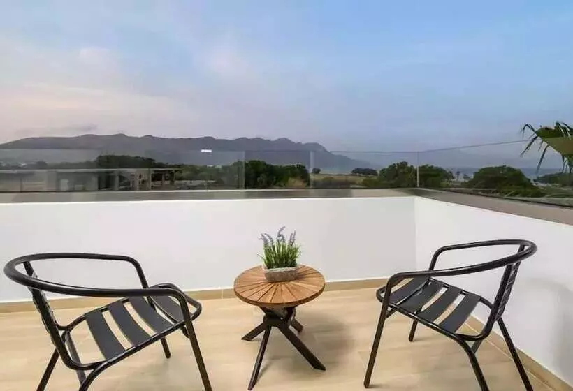 Hotelli Nicolas Grand Suites   Adults Only