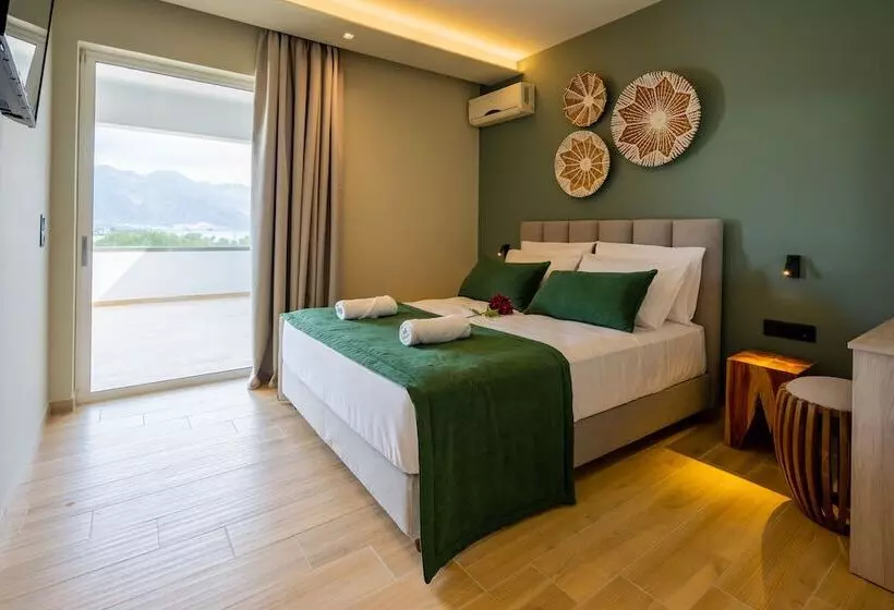 Hotelli Nicolas Grand Suites   Adults Only