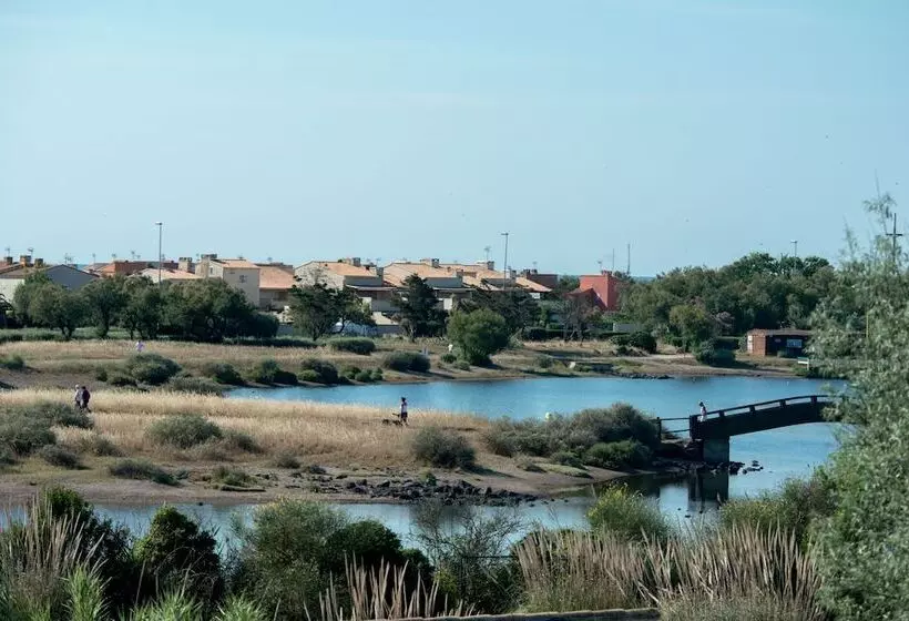 Hotelli Sowell Hôtels Les Jardins Du Cap