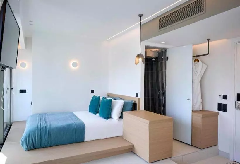 Hotelli Twinn Downtown Piraeus, Santikos Collection