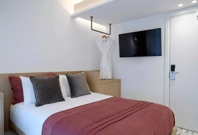 Hotelli Twinn Downtown Piraeus, Santikos Collection