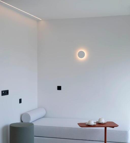 ホテル Twinn Downtown Piraeus, Santikos Collection