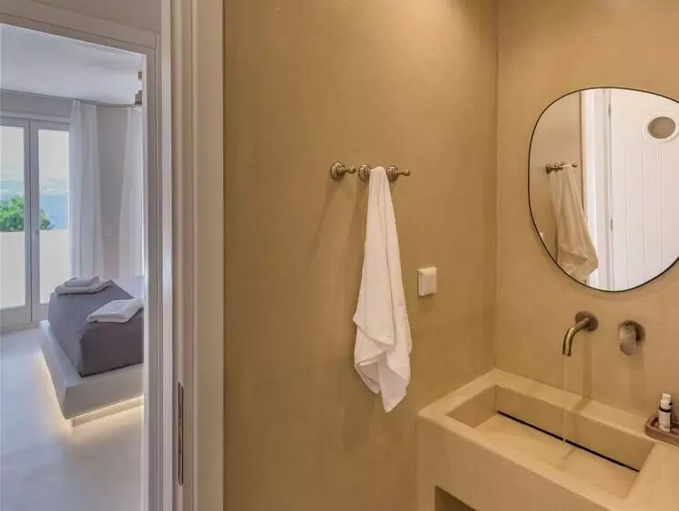 Klima Bay Beachfront Boutique Houses