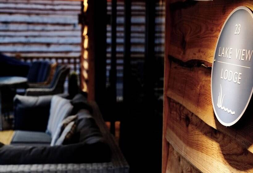 Lake View Lodge