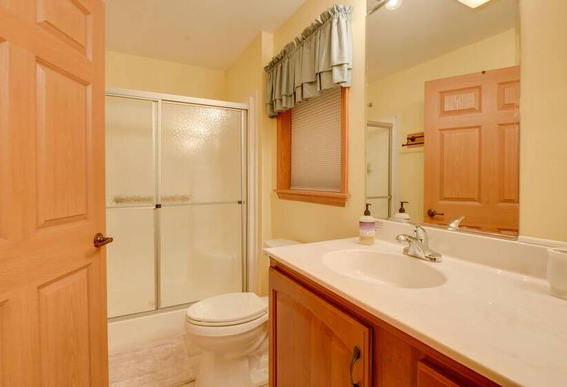 Lakefront Meredith Home 19 Mi To Gunstock Mountain