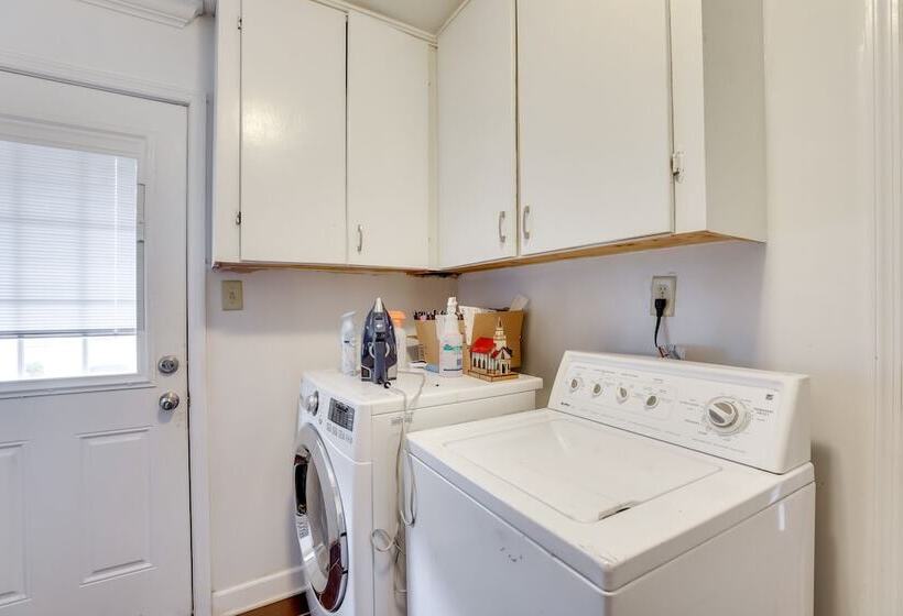 Moncks Corner Home ~ 4 Mi To Lake Moultrie!