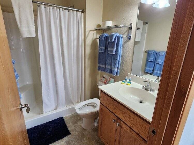 מוטל Underwood Inn