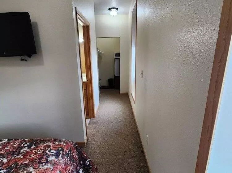 Motelli Underwood Inn