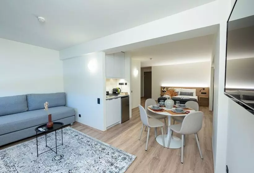 ペンション Athens Airport Living Spaces